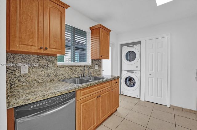 2747 SW 17th St 0, Miami, FL 33145