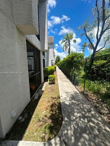 15070 SW 103rd Ln 2207, Miami, FL 33196