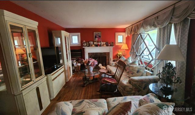 1610 West Seventh Street, Piscataway, NJ 08854