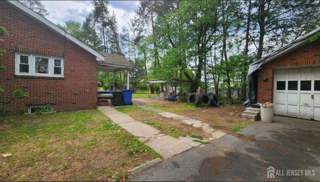 1610 West Seventh Street, Piscataway, NJ 08854