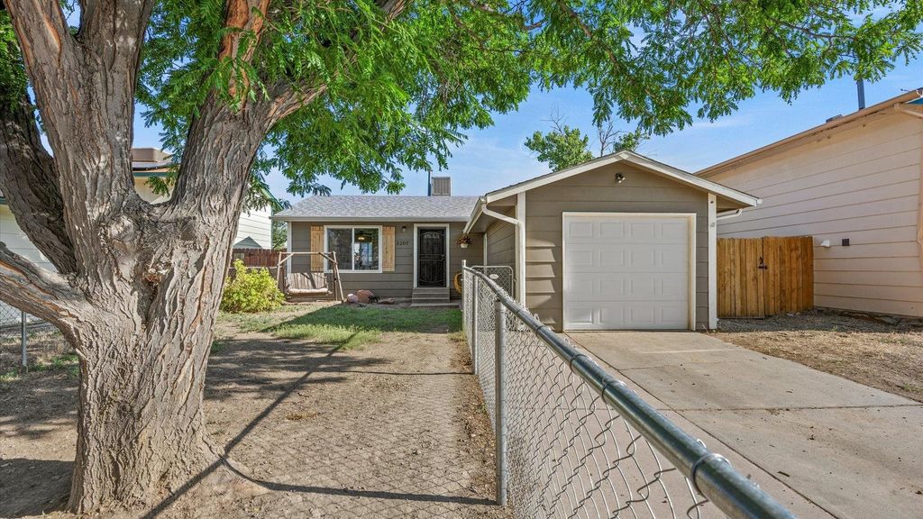 3207 Bunting Avenue, Clifton, CO 81520