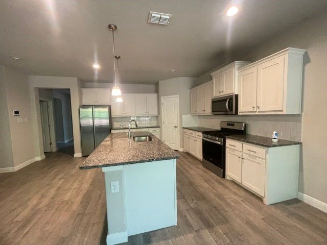 2607 Golden Bell Drive, Glenn Heights, TX 75154