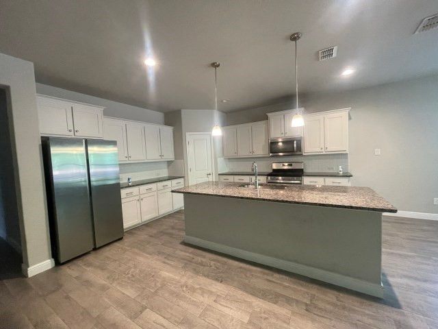 2607 Golden Bell Drive, Glenn Heights, TX 75154