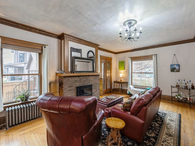 1080 31st Street, Des Moines, IA 50311