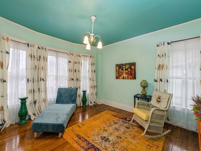 1080 31st Street, Des Moines, IA 50311