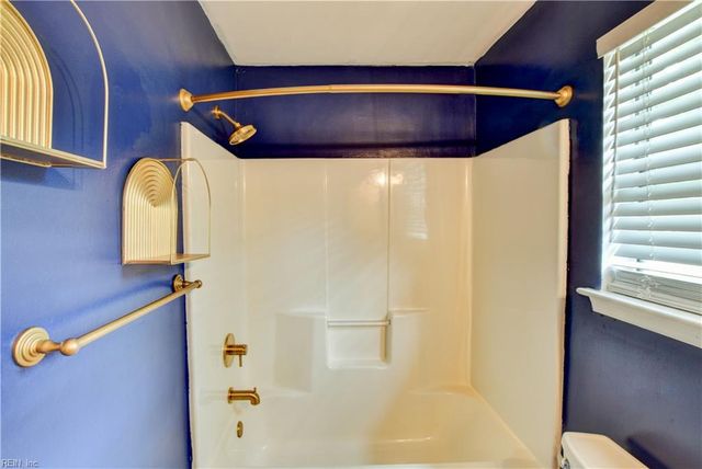 117 Poplar Grove CRES, Suffolk, VA 23434