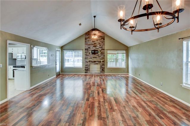 117 Poplar Grove CRES, Suffolk, VA 23434