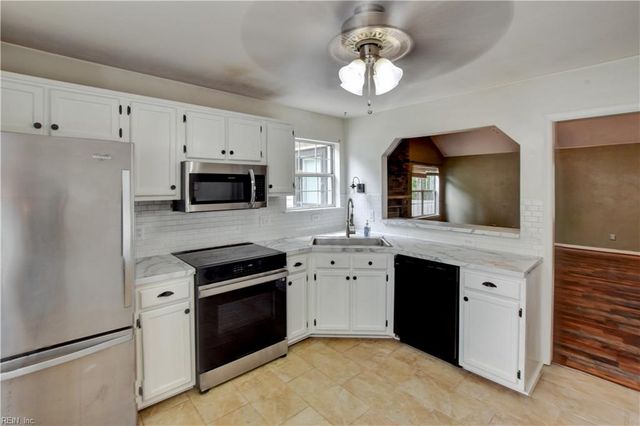 117 Poplar Grove CRES, Suffolk, VA 23434