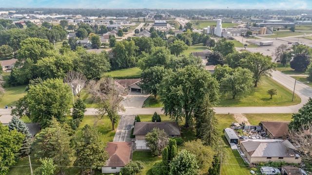 304 MAPLE DRIVE, Appleton, WI 54913