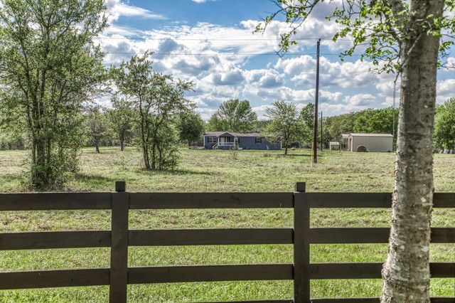 3437 Brown College Lane, Washington, TX 77880