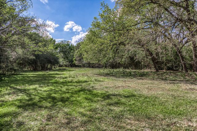 3437 Brown College Lane, Washington, TX 77880
