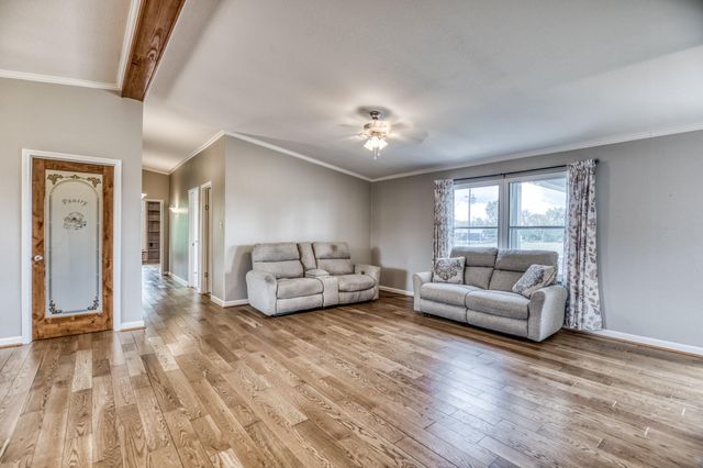 3437 Brown College Lane, Washington, TX 77880