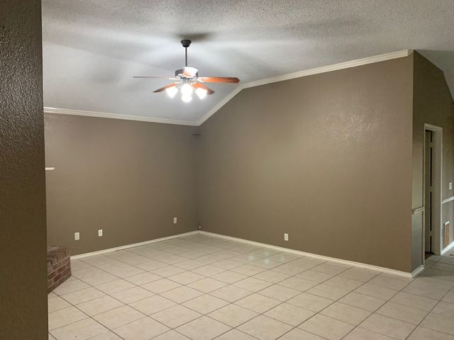 2805 Hawthorne Lane, Mckinney, TX 75071