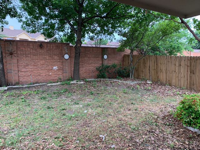 2805 Hawthorne Lane, Mckinney, TX 75071