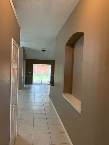 2805 Hawthorne Lane, Mckinney, TX 75071