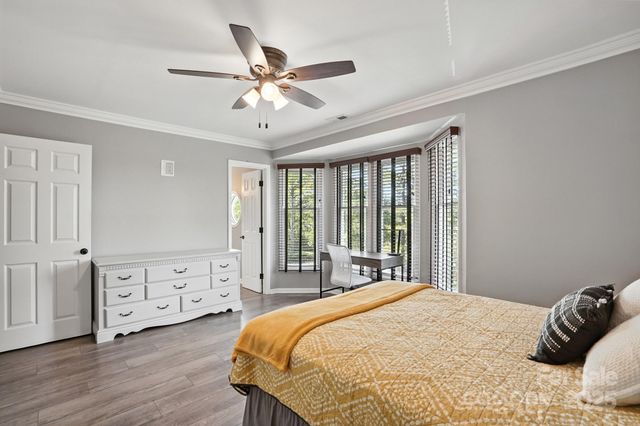 9225 Ravenwing Drive, Charlotte, NC 28262