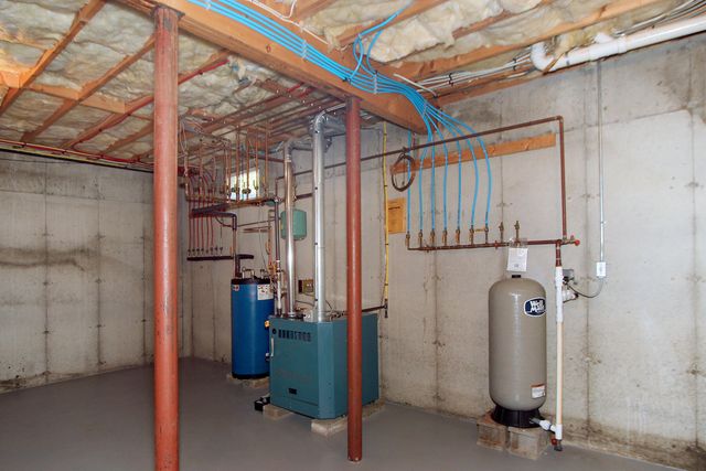 495 Aspinet Road, Eastham, MA 02642