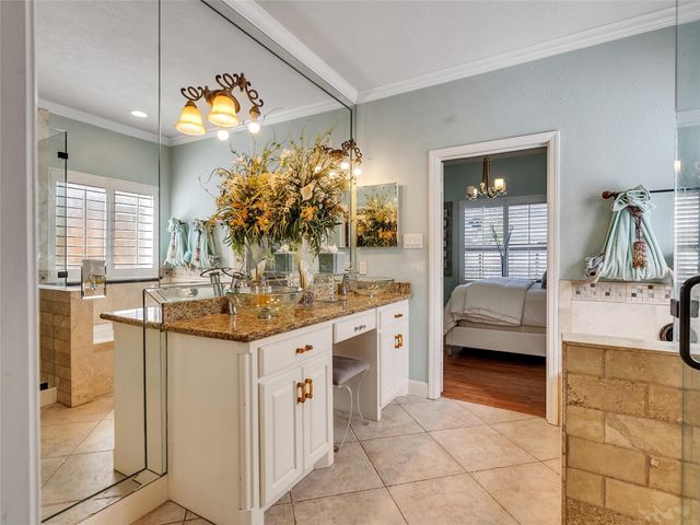 1410 Noble Glen Drive, Fresno, TX 77545