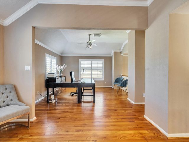 1410 Noble Glen Drive, Fresno, TX 77545