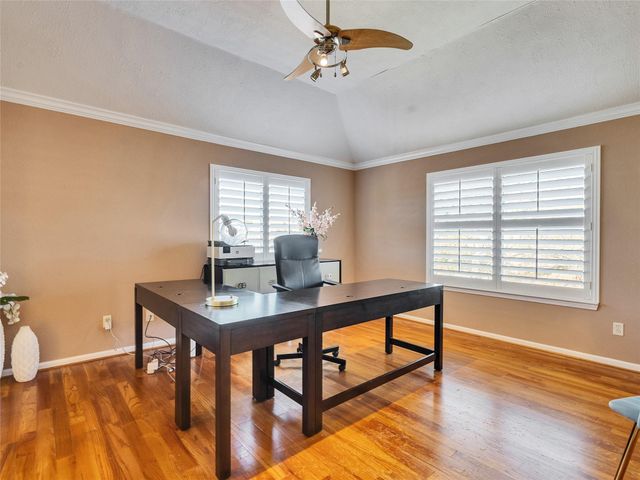 1410 Noble Glen Drive, Fresno, TX 77545