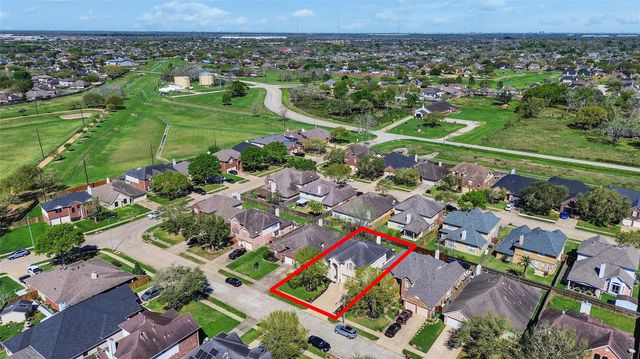 1410 Noble Glen Drive, Fresno, TX 77545