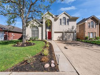 1410 Noble Glen Drive, Fresno, TX 77545