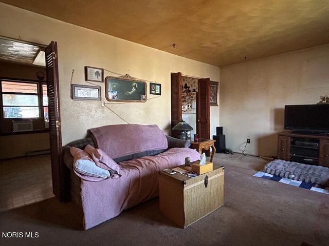 6349 Wedgewood Drive, Sylvania, OH 43560