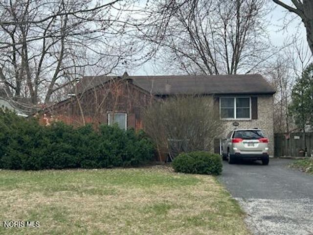 6349 Wedgewood Drive, Sylvania, OH 43560