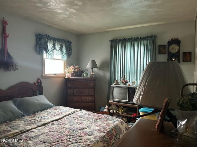 6349 Wedgewood Drive, Sylvania, OH 43560