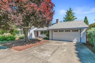 3559 Michael Park Drive, Medford, OR 97504