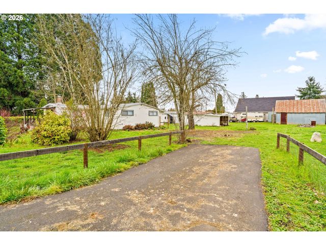 82481 GREENWOOD St, Creswell, OR 97426