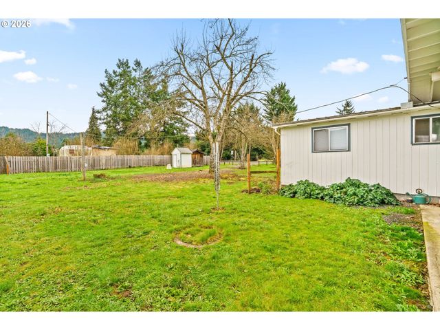 82481 GREENWOOD St, Creswell, OR 97426