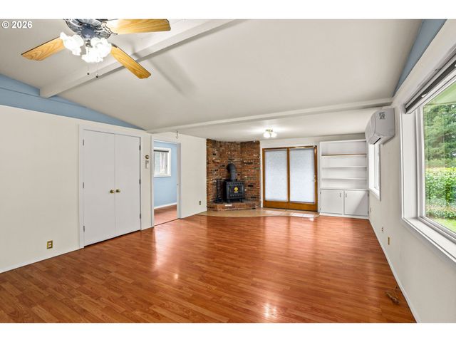 82481 GREENWOOD St, Creswell, OR 97426