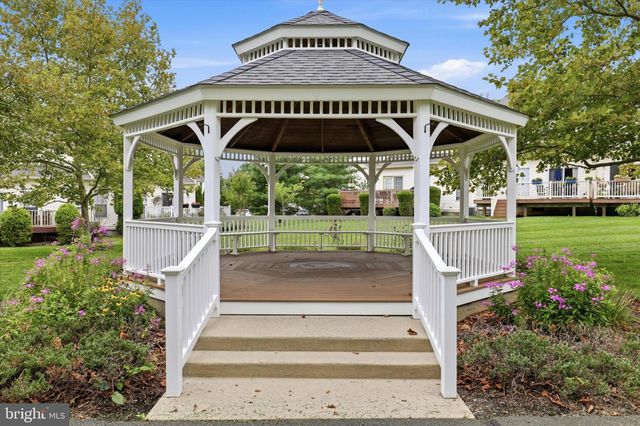 712 WISTERIA DR, Warrington, PA 18976