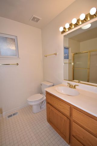 353 Vistamont Dr, Grass Valley, CA 95945