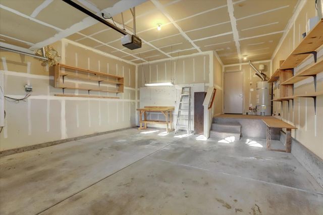 353 Vistamont Dr, Grass Valley, CA 95945