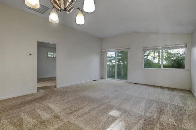 353 Vistamont Dr, Grass Valley, CA 95945