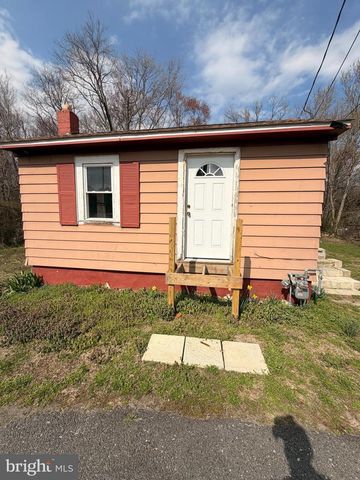 301 MAIN ST, Newport, NJ 08345