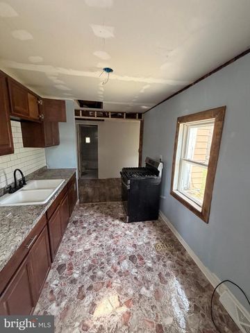 301 MAIN ST, Newport, NJ 08345
