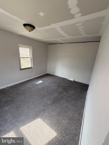 301 MAIN ST, Newport, NJ 08345