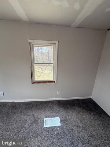 301 MAIN ST, Newport, NJ 08345