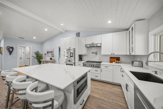 6207 93RD STREET CIRCLE E, Bradenton, FL 34202
