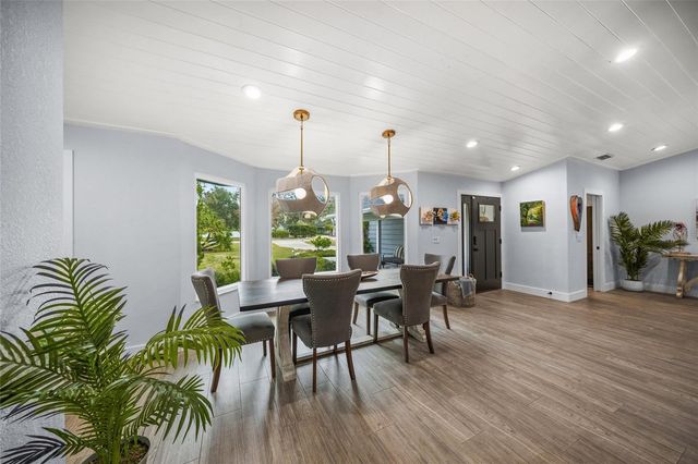 6207 93RD STREET CIRCLE E, Bradenton, FL 34202