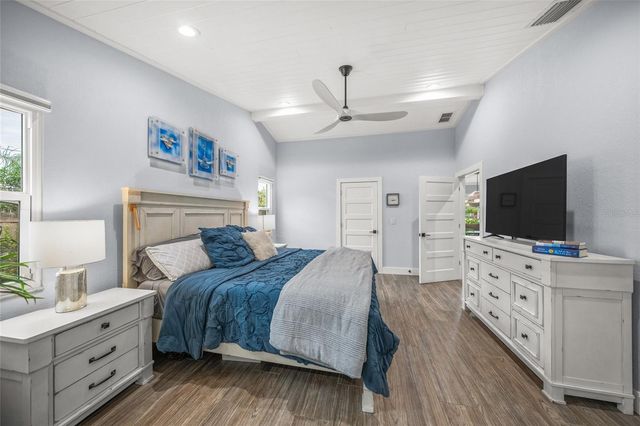 6207 93RD STREET CIRCLE E, Bradenton, FL 34202