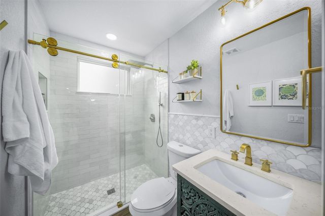 6207 93RD STREET CIRCLE E, Bradenton, FL 34202