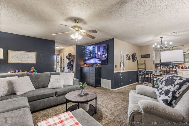 13981 S 283rd East Avenue, Coweta, OK 74429