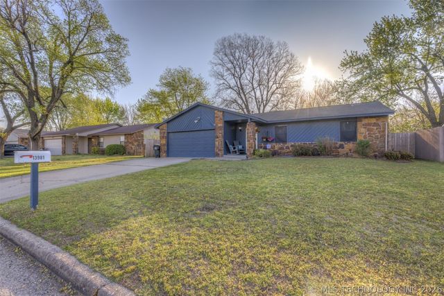 13981 S 283rd East Avenue, Coweta, OK 74429