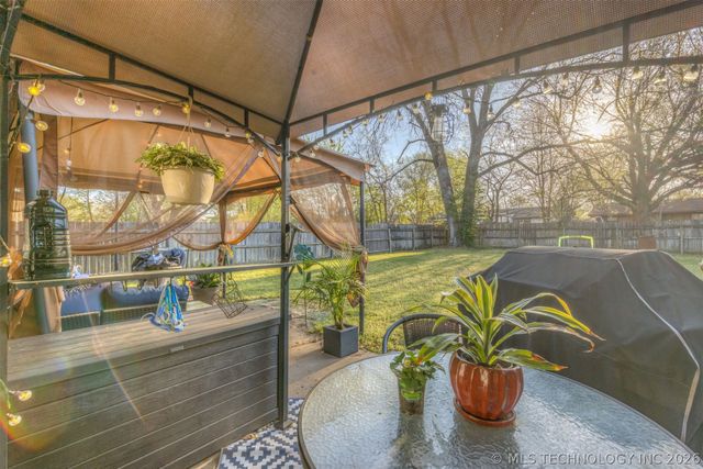 13981 S 283rd East Avenue, Coweta, OK 74429