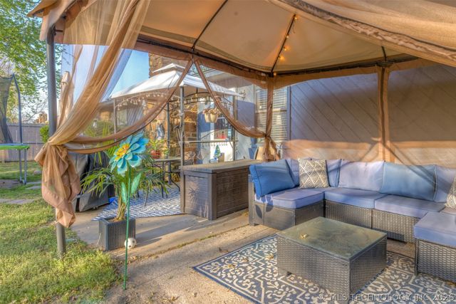 13981 S 283rd East Avenue, Coweta, OK 74429