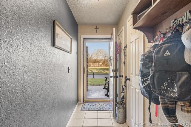 13981 S 283rd East Avenue, Coweta, OK 74429